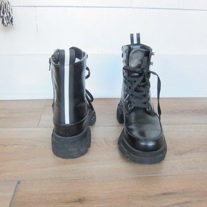 BCBG Generation Pauline Black Combat Boots With White Trim 36/6